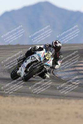 media/Nov-16-2025-Race Pace (Sun) [[8c5fa54630]]/Verified Riders/8-Turn 12 (120pm)/